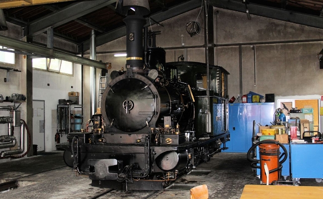 dfb-vz-hg-2-3-6-realp-depot DFB / VZ HG 2/3 6 -- Realp dépôt -- 09.07.2011