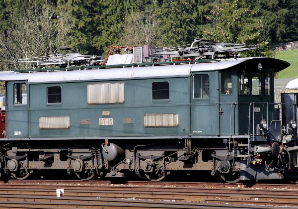 DVZO Locomotives et tracteurs électriques
