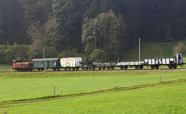 vhmthb-sbb-cff-ffs-e-e-3-3-16318-bussental VHMThB / SBB CFF FFS Ee 3/3 16318 -- Bussental -- 16.10.2011