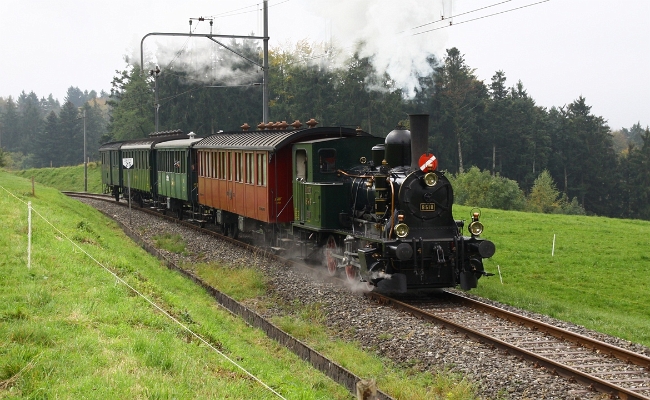 dvzo-e-3-3-8518-ettenhausen DVZO / SBB CFF FFS E 3/3 8518 -- Ettenhausen -- 16.10.2011