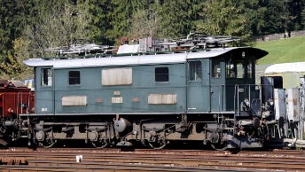 DVZO Locomotives et tracteurs électriques