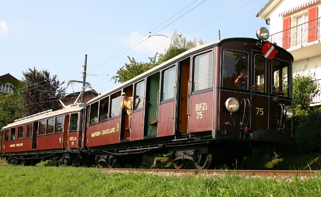 tnt bdfeh-4-4-15-bcchaucey TNT / MC BDFeh 4/4 15, BFZt 75 -- Blonay -- 13.09.2008 -- Circulation sur le Chemin de fer musée du Blonay-Chamby