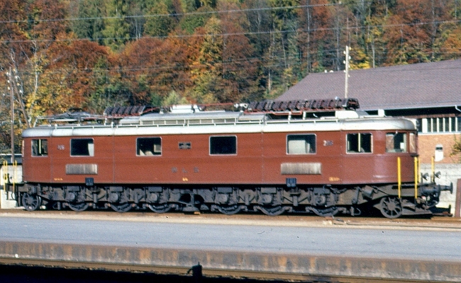 bls-ae-6-8-206-interlaken-2 BLS Ae 6/8 206 -- Interlaken Ost -- 09.1982