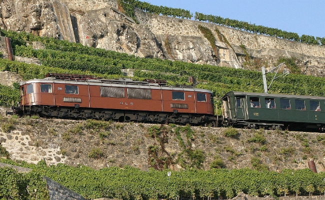 bls-ae-6-8-208-corseau-burignon BLS Ae 6/8 208 -- Corseaux -- 13.09.2009 -- Sauvegardée par Swisstrain