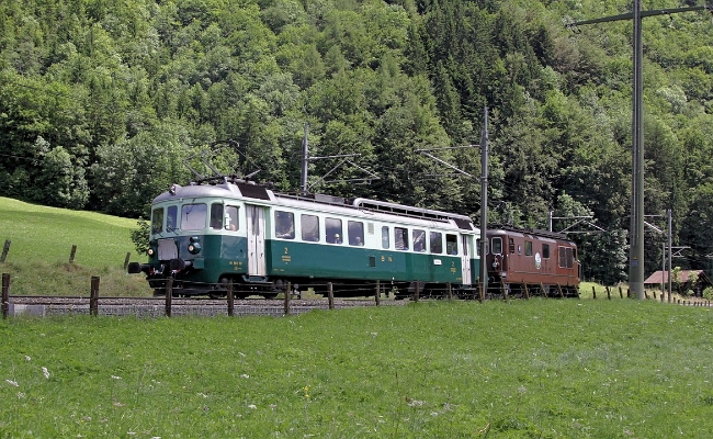 bls-bn-be-4-4-761-kandergrund-2 B LS / BN Be 4/4 761 -- Kandergrund -- 30.06.2013