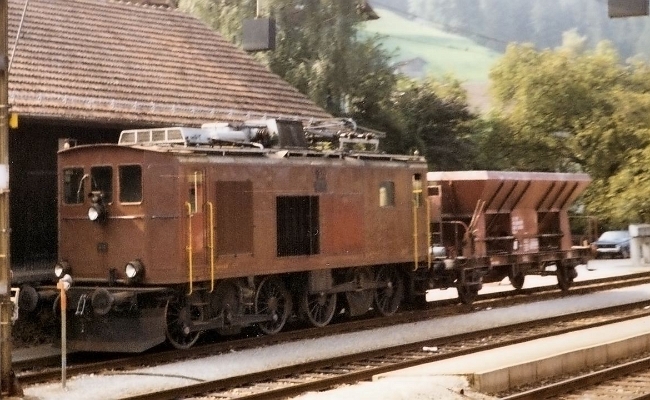 bls-ce-4-4-308-faulensee BLS Ce 4/4 308 - Faulensee - 09.1982
