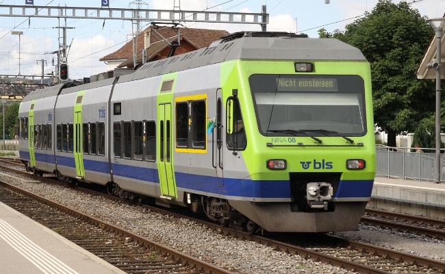 bls-rabe-525-008-9-kerzers BLS RABe 525 008-9 -- Kerzers -- 12.07.2012