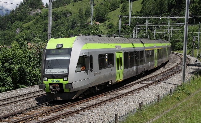 bls-rabe-535-123-blausee BLS RABe 535 123-4 -- Blausee -- 30.06.2013