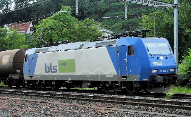 bls-br-185-525-3-clarens BLS BR 185 525-3 -- Clarens -- 15.08.2008