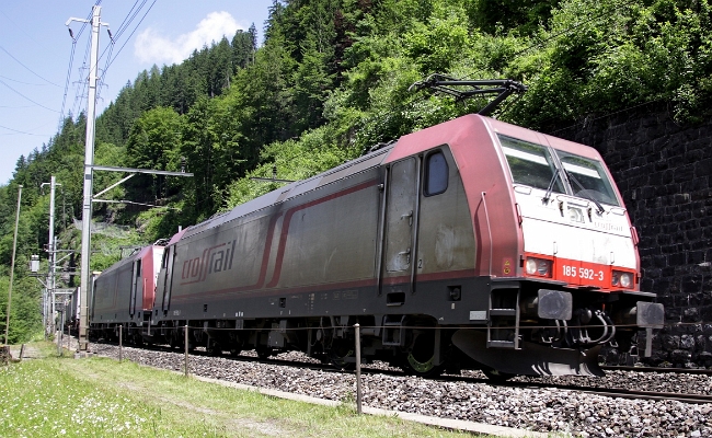 crossrail-br-185-592-3-um-blausee Crossrail BR185 592-3 -- Blausee -- 30.06.2013