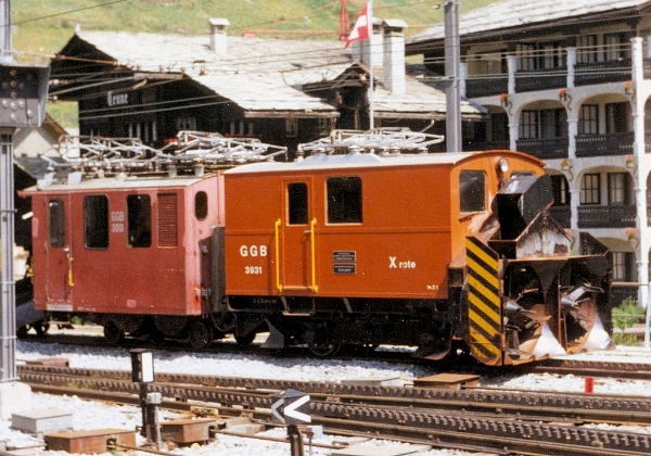 Locomotives He 2/2 3001 - 3002    Automotrices Bhe 2/4 3011 - 3022