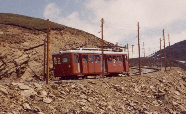 ggb-bhe-2-4-3017-riffelberg GGB Bhe 2/4 3017 -- Riffelberg -- 11.07.1983