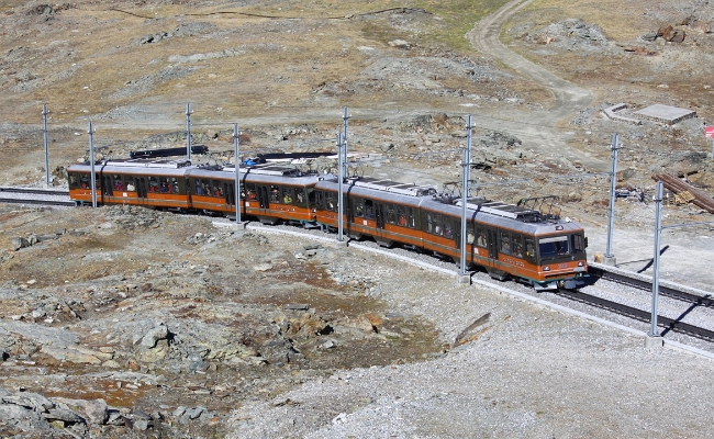 ggb-bhe-4-8-3052-um-3051-rotenboden GGB Bhe 4/8 3052, Bhe 4/8 3051 -- Rotenboden -- 20.09.2010