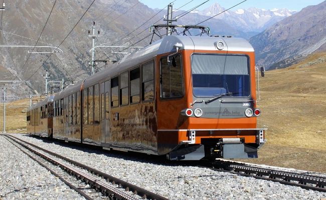 ggb-bhe-4-6-3083-um-3081-riffelberg GGB Bhe 4/6 3083, Bhe 4/6 3081 -- Riffelberg -- 20.09.2010