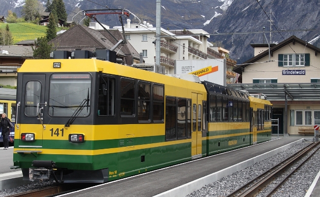 wab-bhe-4-8-141-grindelwaldJPG JB / WAB Bhe 4/8 141 -- Geindelwald -- 14.05.2010