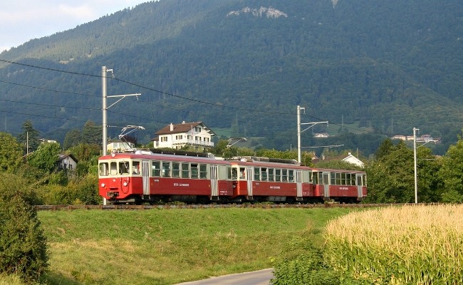 mvr-bdeh-2-4-73-75-bt222-ch-hauteville MVR BDeh 2/4 73, 75, Bt222 -- Château d'Hauteville -- 19.09.2008