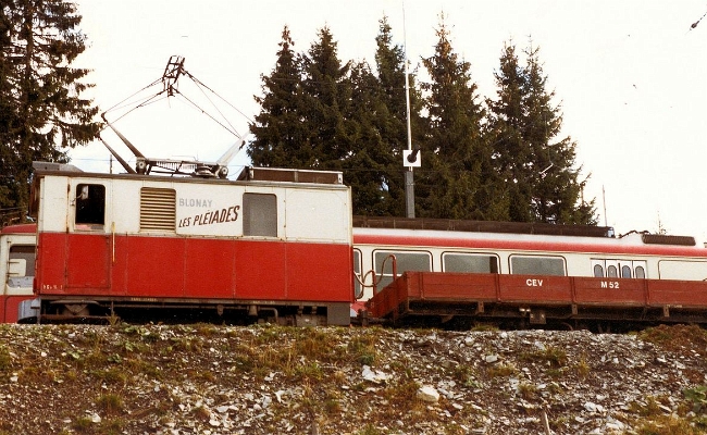 mvr-hge-2-2-1-pleiades MVR HGe 2/2 1, M52 -- Les Pléïades -- 10.1983