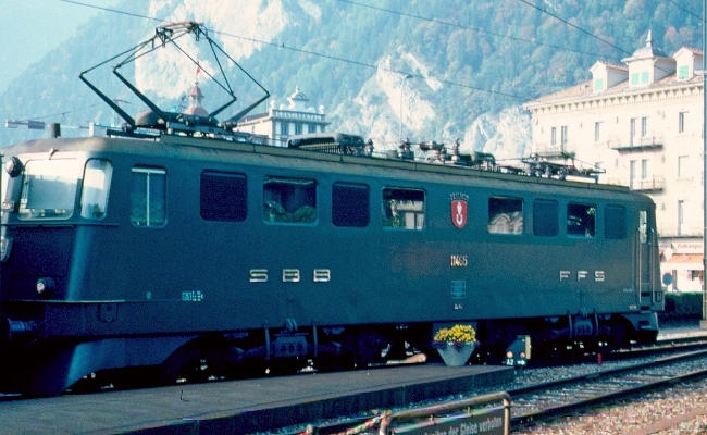 sbb-ae-11465-interlaken-w SBB CFF FFS, Ae 6/6 11465 -- Interlaken West -- 13.10.1983