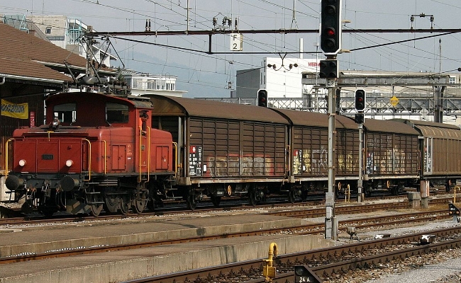 sbb-ee-16411-rapperswil SBB CFF FFS, Ee 3/3 16411 -- Rapperswil -- 21.09.2009