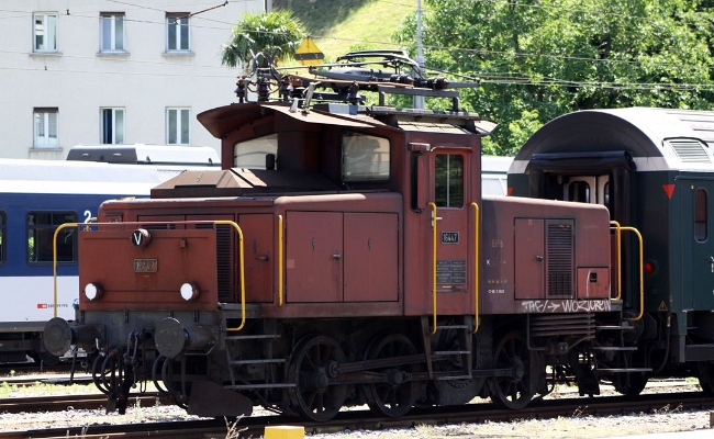 sbb-ee-16447-bellinzona SBB CFF FFS, Ee 3/3 16447 -- Bellinzona -- 30.05.2011
