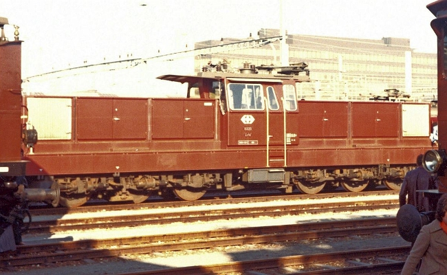 sbb-ee-16819-basel SBB CFF FFS, Ee 6/6 16819 -- Basel -- 10.1982