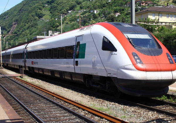 SBB CFF FFS Trains pendulaires série RABDe 500 