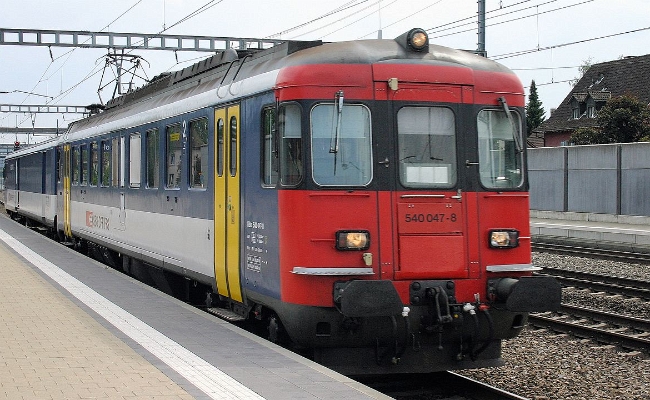 sbb-rbe-540-047-8-securitas-rothrist SBB CFF FFS, RBe 540 047-8, Train carcéral -- Rothrist -- 26.05.2008