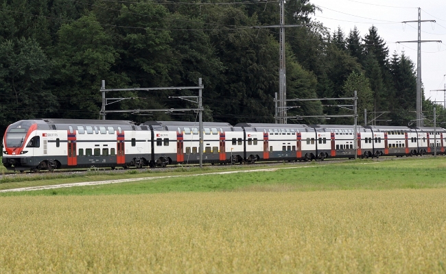 sbb-rabe-511-009-3-lyssach SBB CFF FFS, RABe 511 009-3 -- Lyssach -- 15.07.2016