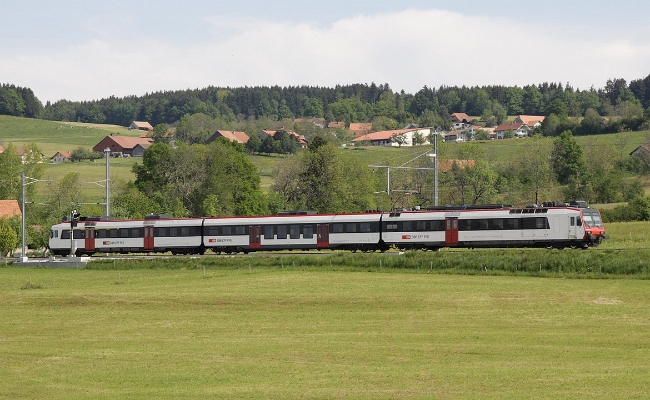 sbb-rbde-560-223-0-do-sale SBB CFF FFS, RBDe 560 223-0 DO -- Sâles TPF -- 25.05.2014