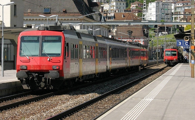 sbb-rbde-560-rev-montreux SBB CFF FFS, RBDe 560 REV -- Montreux -- 05.09.2008