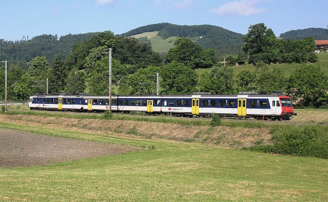 sbb-rbde-560-rev-puidoux SBB CFF FFS, RBDe 560 -- Puidoux -- 31.05.2009