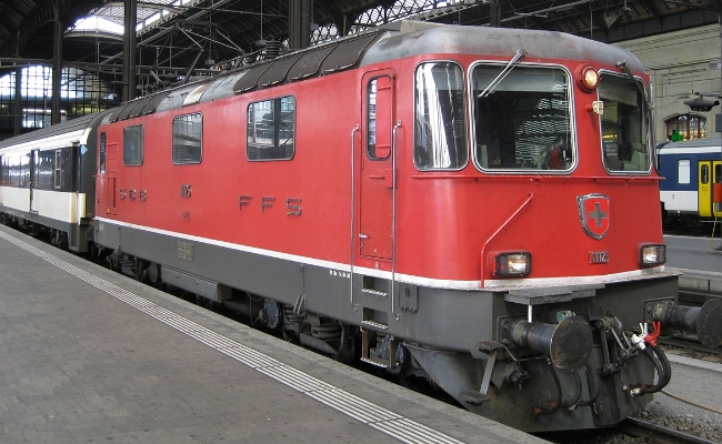 sbb-re-11125-basel SBB CFF FFS, Re 4/4 II 11125 -- Basel -- 14.09.2010