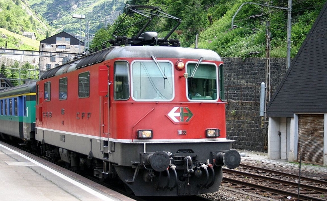 sbb-re-11133-goschenen SBB CFF FFS, Re 4/4 II 11133 -- Göschenen -- 08.07.2008