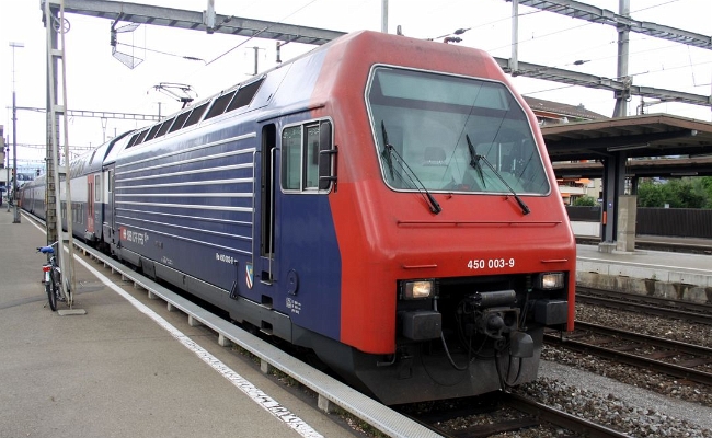 sbb-re-450-003-9-dietikon SBB CFF FFS, Re 450 003-9 -- Dietikon -- 04.07.2010