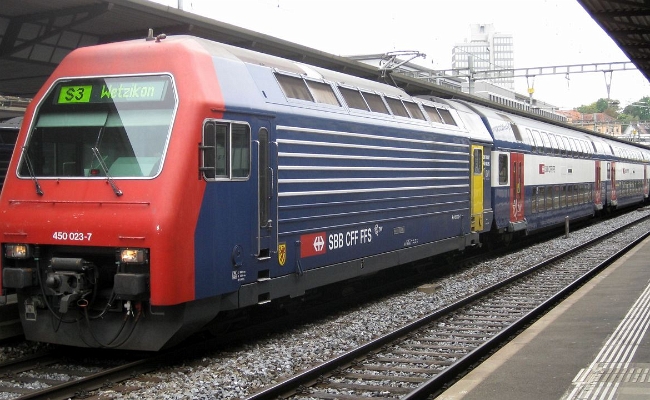 sbb-re-450-023-7-aarau SBB CFF FFS, Re 450 023-7 -- Aarau -- 15.09.2010