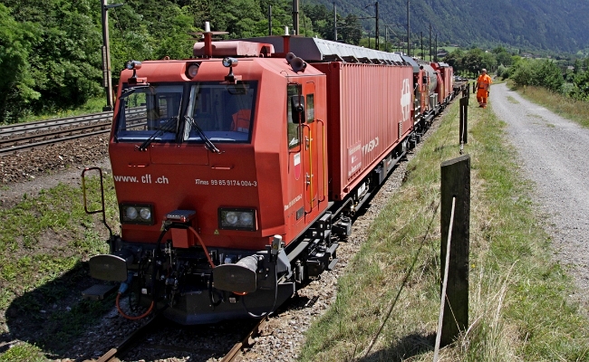 sbb-tes-xtmas-99-85-9174-004-3-ville-de-lausanne-erstfeld SBB CFF FFS, XTmas 99 85 9174 004-3, Ville de Lausanne -- Erstfeld -- 19.07.2016 -- Train d'extinction et de secours