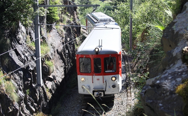 tmr-bdeh-8-bt68-chatelard TMR, MC, BDeh 4/4 8, Bt 68 -- Le Châtelard frontière -- 07.07.2010