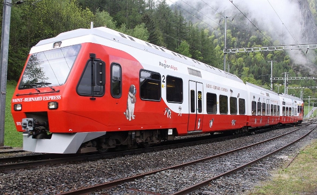 tmr-527-511-0-sembrancher TMR, MO, RABe 527 511-0 -- Sembrancher -- 10.05.2010