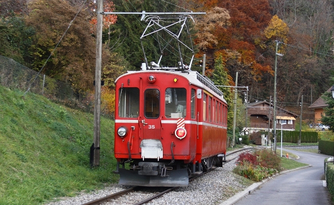 rhb-abe-35-bouricloz-2 BC / RhB (Bernina) ABe 4/4 35 -- Blonay -- 06.11.2008 Avec attelage pas encore transformé pour le BC