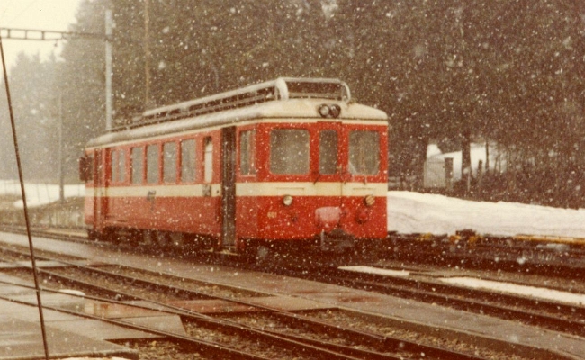 cj-bde-4-4-601-breuleux-0282 CJ BDe 4/4 601 -- les Breuleux -- 02.1982