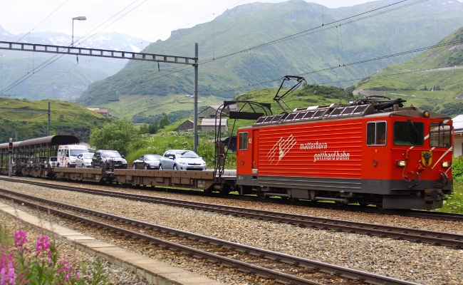 mgb-ge-4-4-82-realp MBG Ge 4/4 82 -- Realp -- 09.07.2011