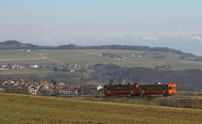 nstcm-be-4-4-204-arzier-2 NStCM Be 4/4 204, Bt -- Arzier -- 24.03.2010