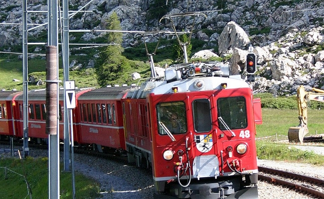 rhb-abe-4-4-48-bernina-lagalp RhB, ABe 4/4 48, Gem 4/4 801 -- Bernina Lagalp -- 08.07.2009