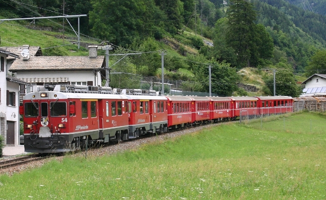 rhb-abe-4-4-54-53-privilasco RhB, ABe 4/4 54, ABe 4/4 53 -- Privilasco -- 07.07.2009