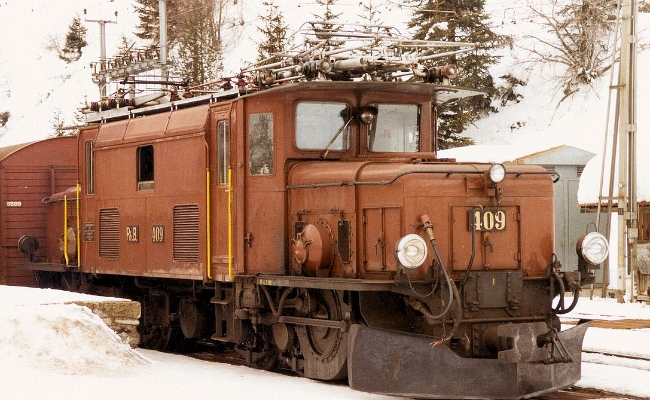 rhb-ge-6-6-409-bergun RhB, Ge 6/6 409 -- Bergün -- 02.1984