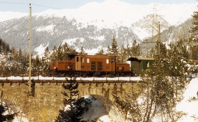 rhb-ge-6-6-413-albula RhB, Ge 6/6 413 -- Albula -- 02.1984
