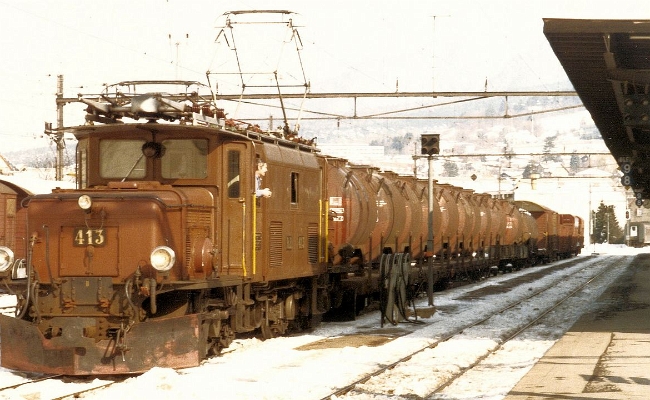 rhb-ge-6-6-413-chur RhB, Ge 6/6 413 -- Chur -- 02.1984