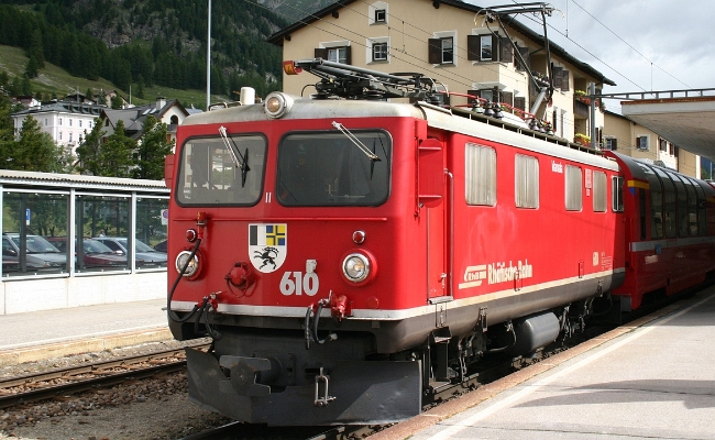 rhb-ge-4-4-610-samedan RhB, Ge 4/4 I 610 -- Samedan -- 08.07.2009