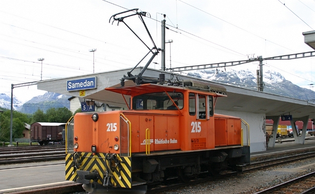 rhb-ge-3-3-215-samedan RhB, Ge 3/3 215 -- Samedan -- 08.07.2009