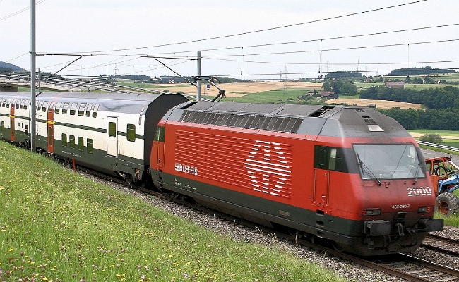 sbb-460-060-7-palezieux SBB CFF FFS, Re 460 060-7 -- PalÃ©zieux -- 01.08.2008